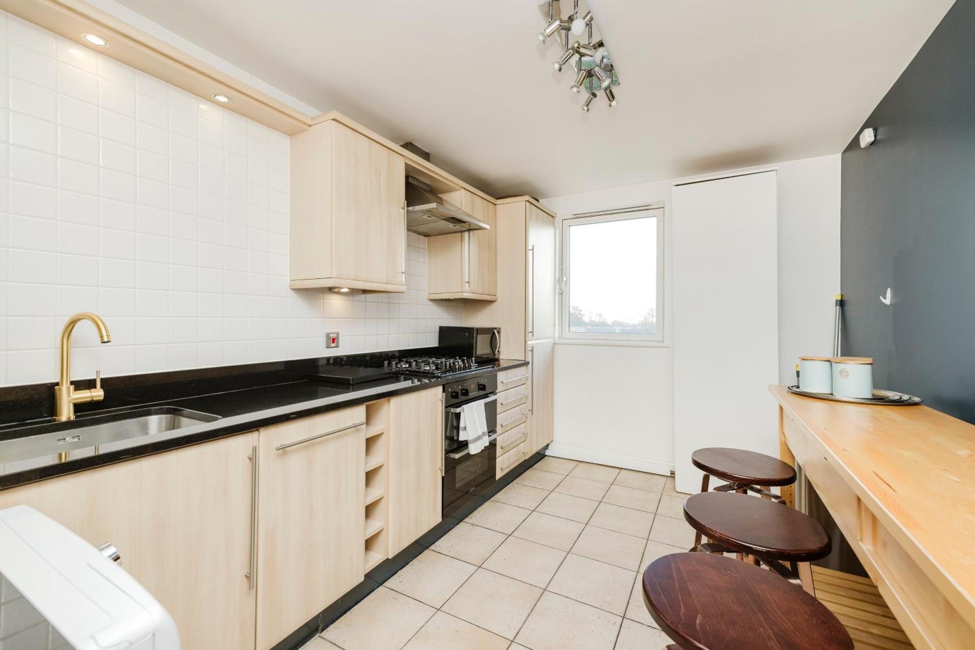 Joivy Stylish Apartment With Balcony In Old Town EDI Eksteriør billede
