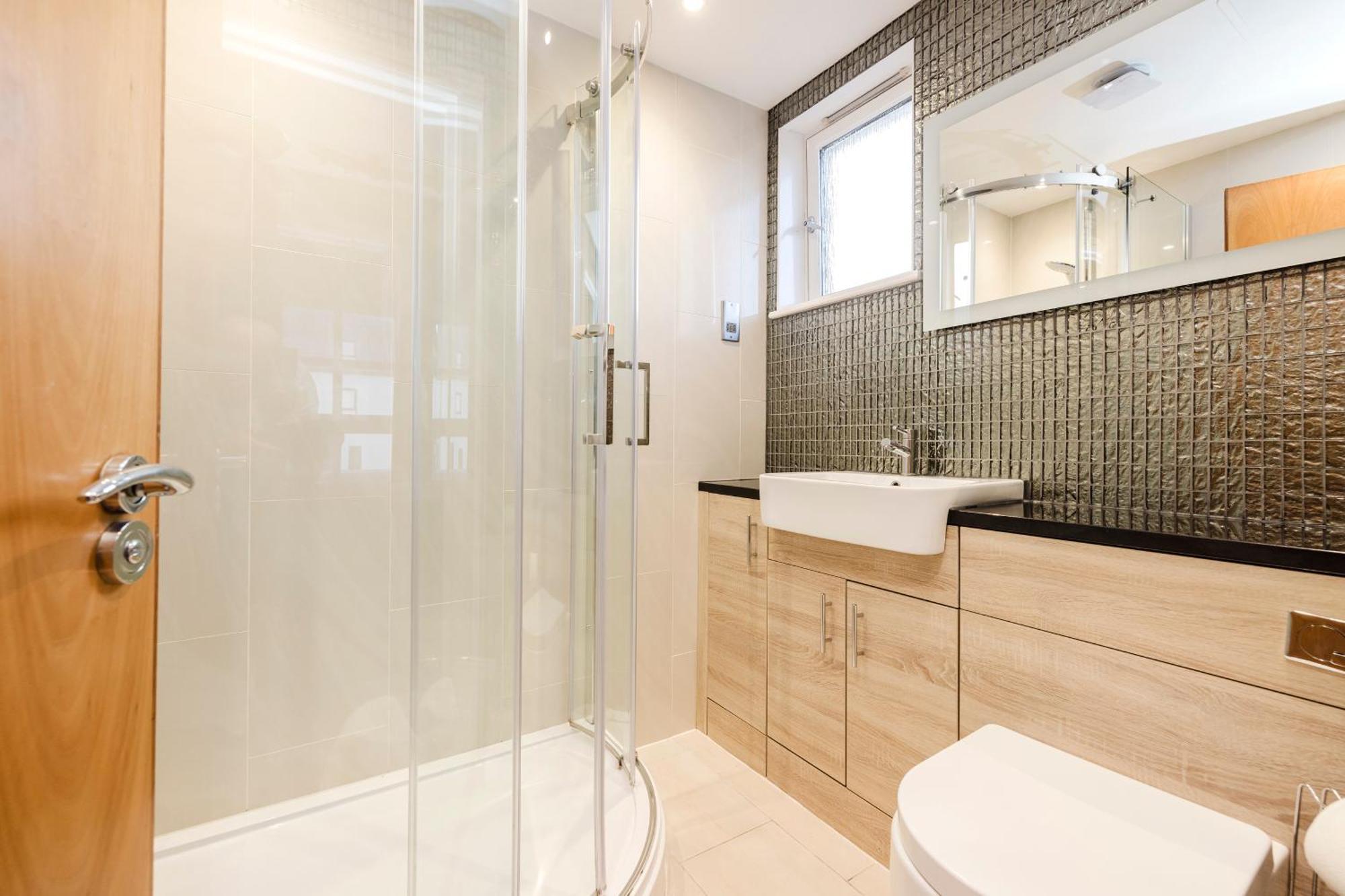 Joivy Stylish Apartment With Balcony In Old Town EDI Eksteriør billede