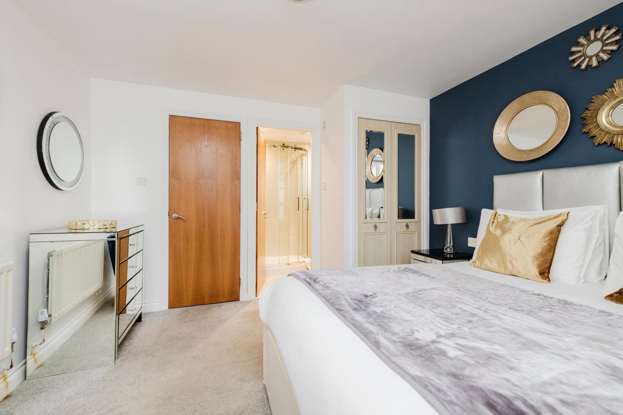 Joivy Stylish Apartment With Balcony In Old Town EDI Eksteriør billede